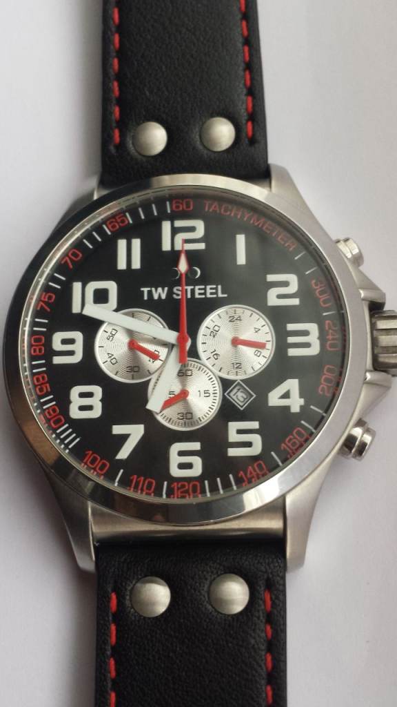 MENS TW STEEL TW415 Black Leather Strap Gents Watch Boxed