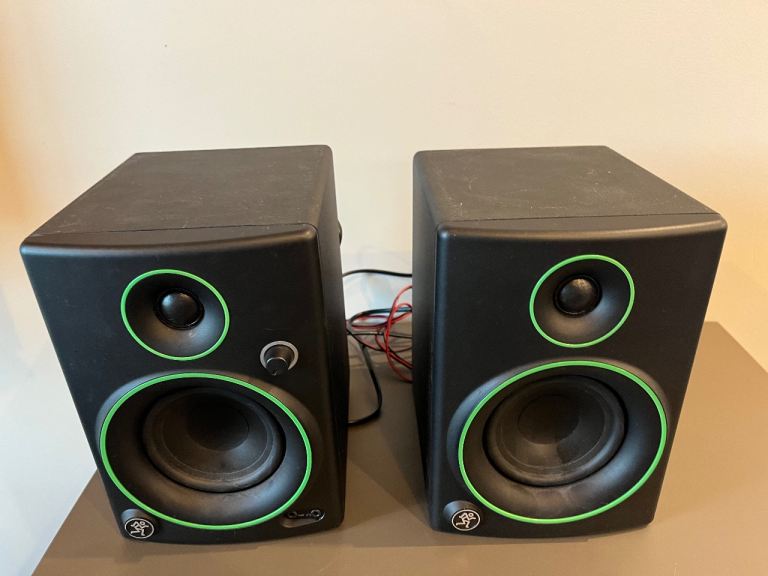 Mackie CR4 studio monitors 