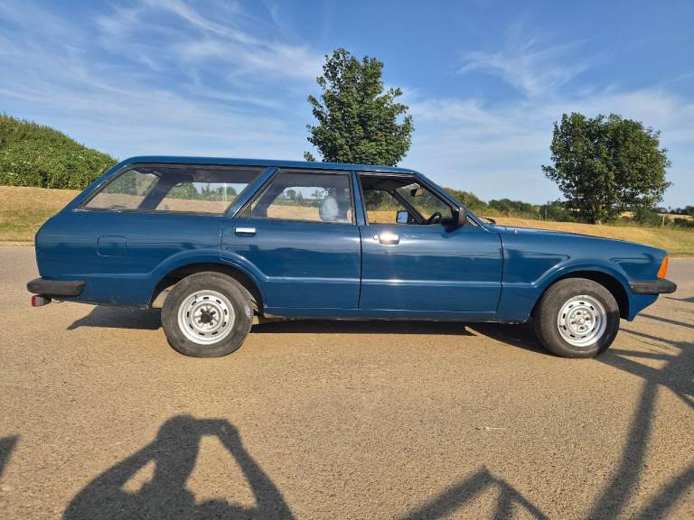 Ford, CORTINA L, 1982, 1593 (cc)