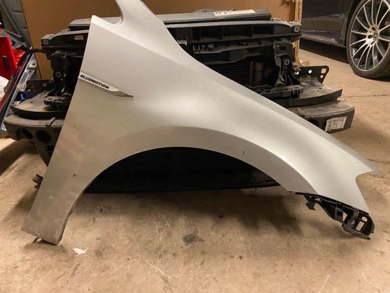 GENUINE VW GOLF MK7 GTD GTI R TSI DRIVER SIDE WING IN LA7W clean wing 