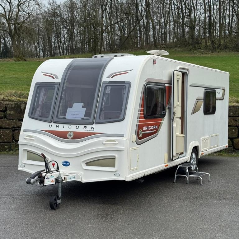 2013 Bailey Unicorn Cadiz - 4 berth - Fixed single beds - 1 Owner - Immaculate 