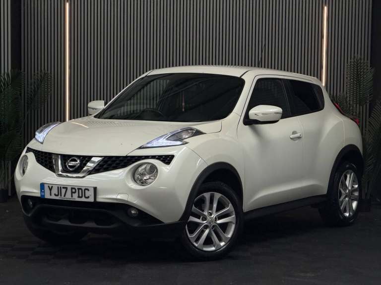 2017 Nissan Juke 1.6 N-Connecta SUV 5dr Petrol XTRON Euro 6 (117 ps) SUV petrol Manual