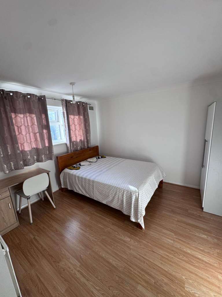 🌿 Double Room Available – Stratford | Immediate Move-In | No Discount✨