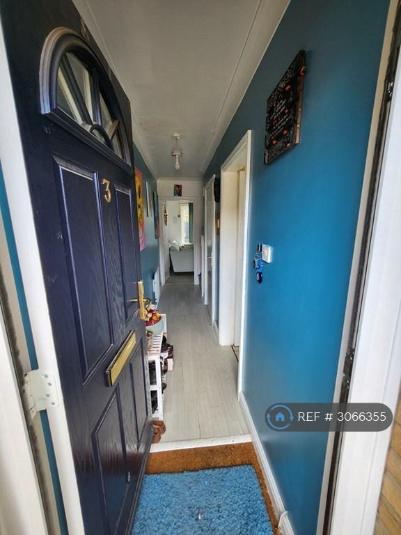 3 bedroom house in Magellan Place London, London, E14 (3 bed) (#3066355)