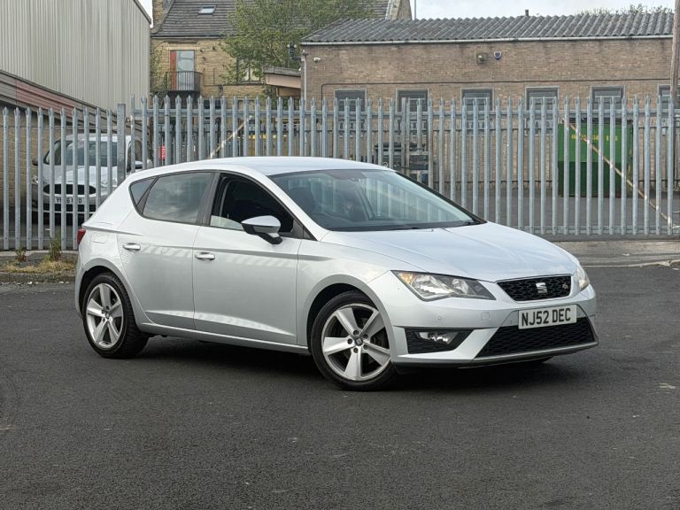 Seat, LEON, Hatchback, 2013, Semi-Auto, 1968 (cc), 5 doors