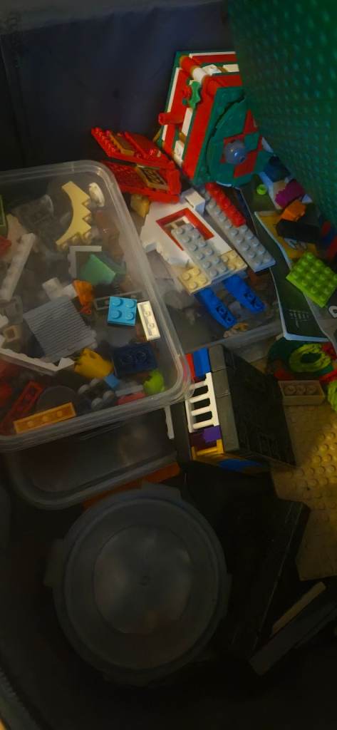 Large Bundle of LEGO Bricks and Sets – Good Condition
