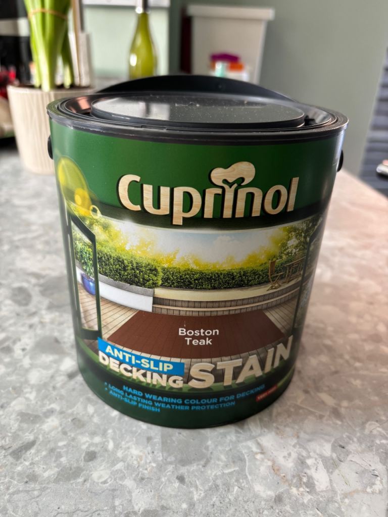 Cuprinol decking stain