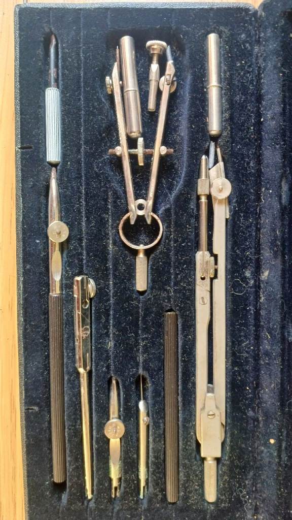 Vintage Drawing Compass Set – Good Condition