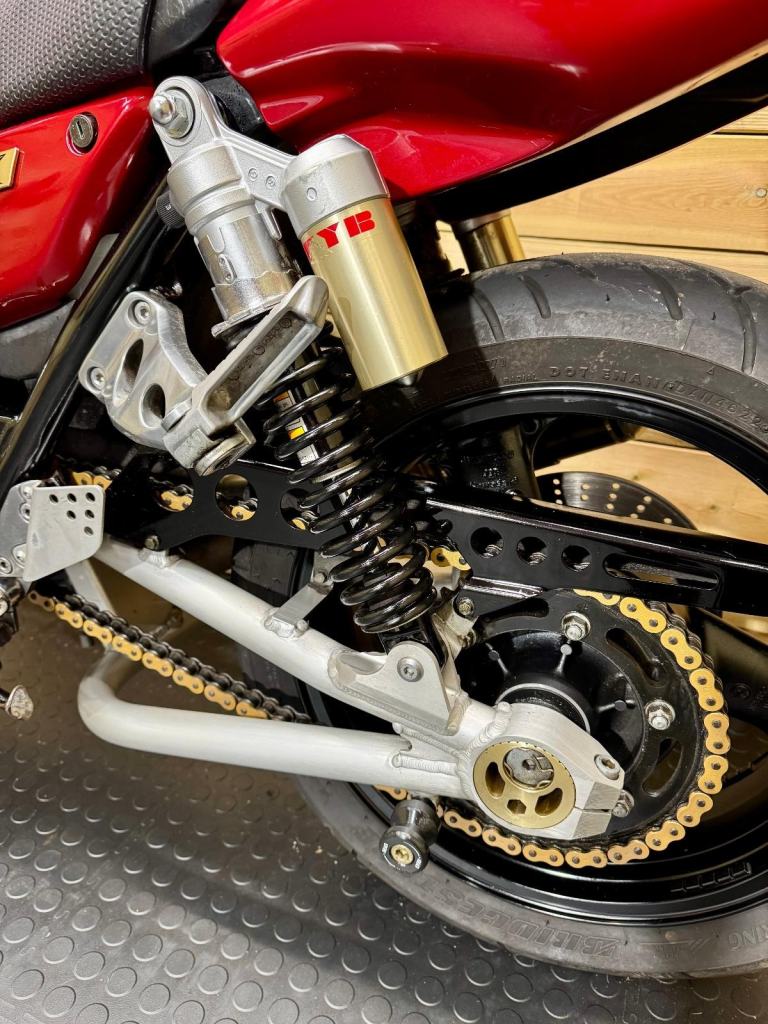 Kawasaki ZRX-1100 / Y registration 2001 / just 18.6k miles 