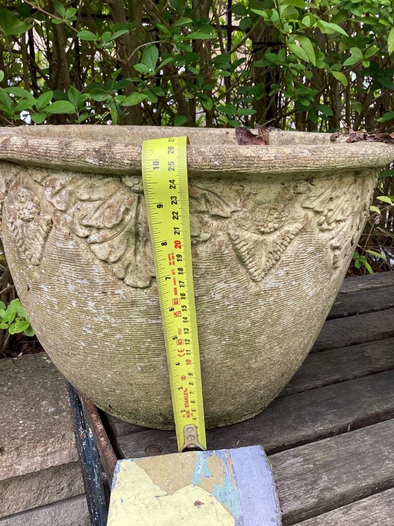 PAIR OF HEAVY STONE PLANT POTS 🪴, EXCELLENT CONDITION 