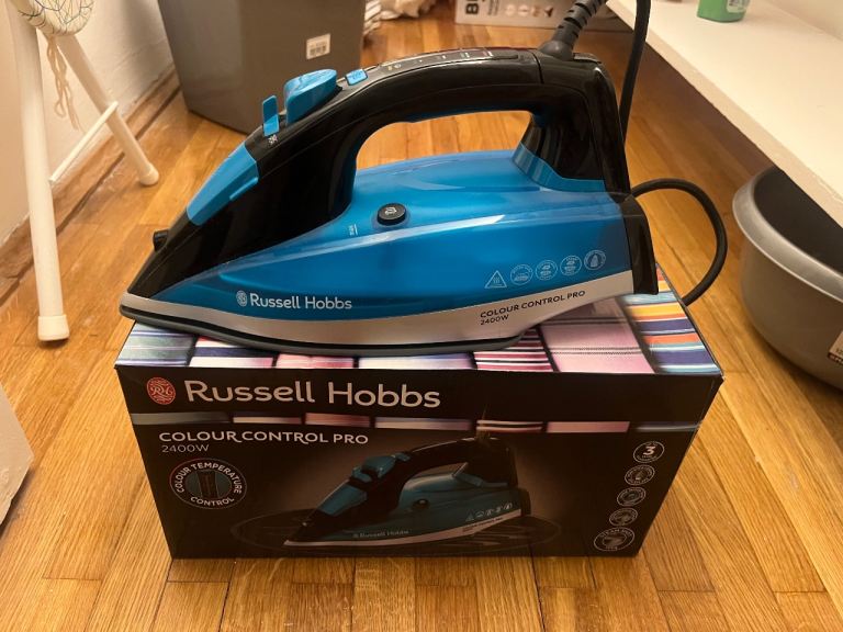 Iron Russell Hobbs & Bush Vacuum Cleaner