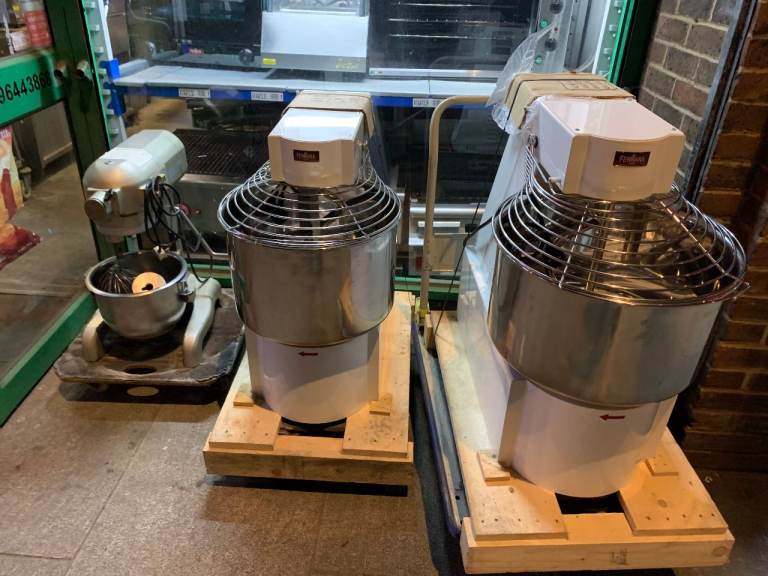 Commercial ITALIAN Dough Mixer and Food Mixer NEW 20 LT  CATERING CAFE BAKERY PIZZA RESTAURANT SHOP