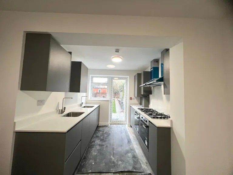 Semi-detached HMO under Hillingdon Council - Parkfield Avenue, Uxbridge UB10