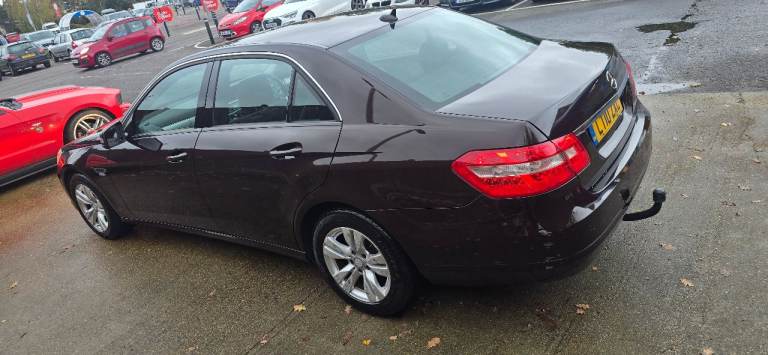 Mercedes-Benz, E CLASS, Saloon, 2010, Manual, 2143 (cc), 4 doors