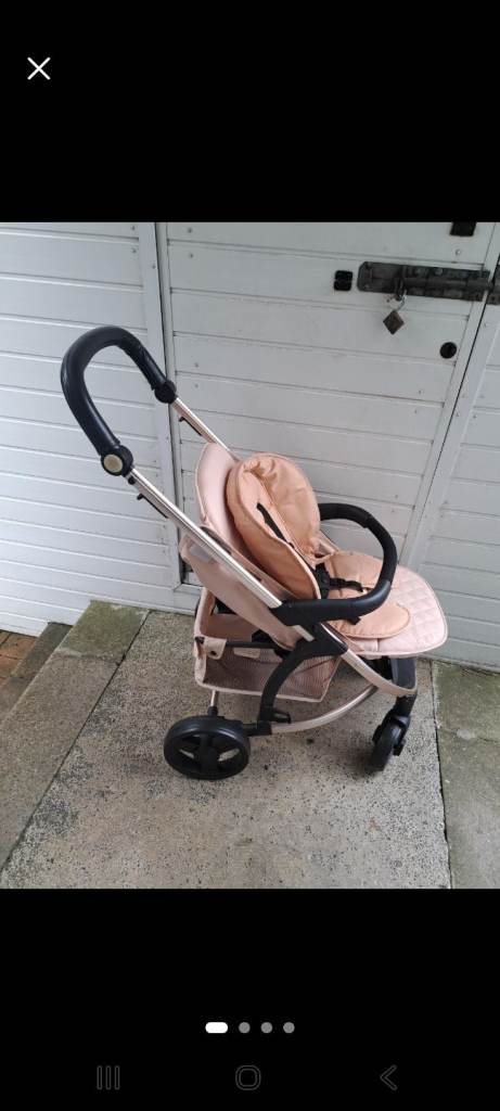 Child push chair (like new)