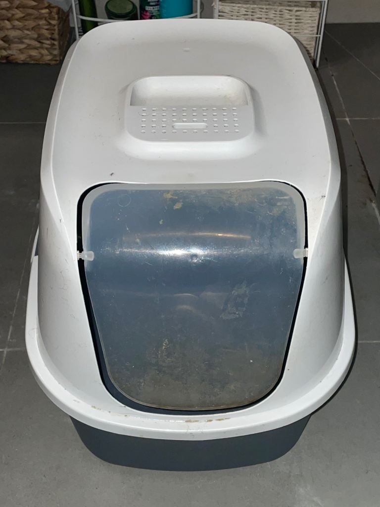 Hooded Cat Litter Tray