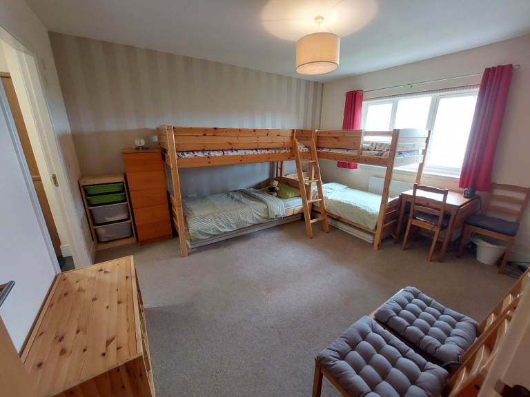 Solid Pine Wood Bunk Beds – Single REDUCED 