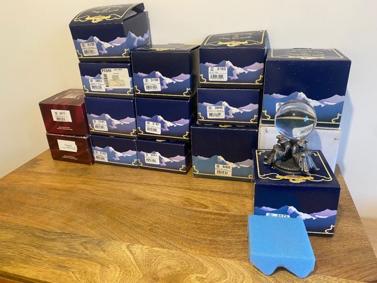 Myth & magic figurines 