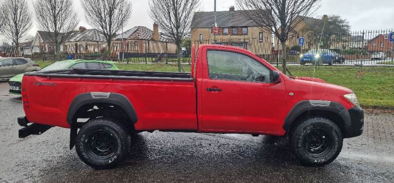 toyota hi lux 2.5 td single cab full mot stunning 