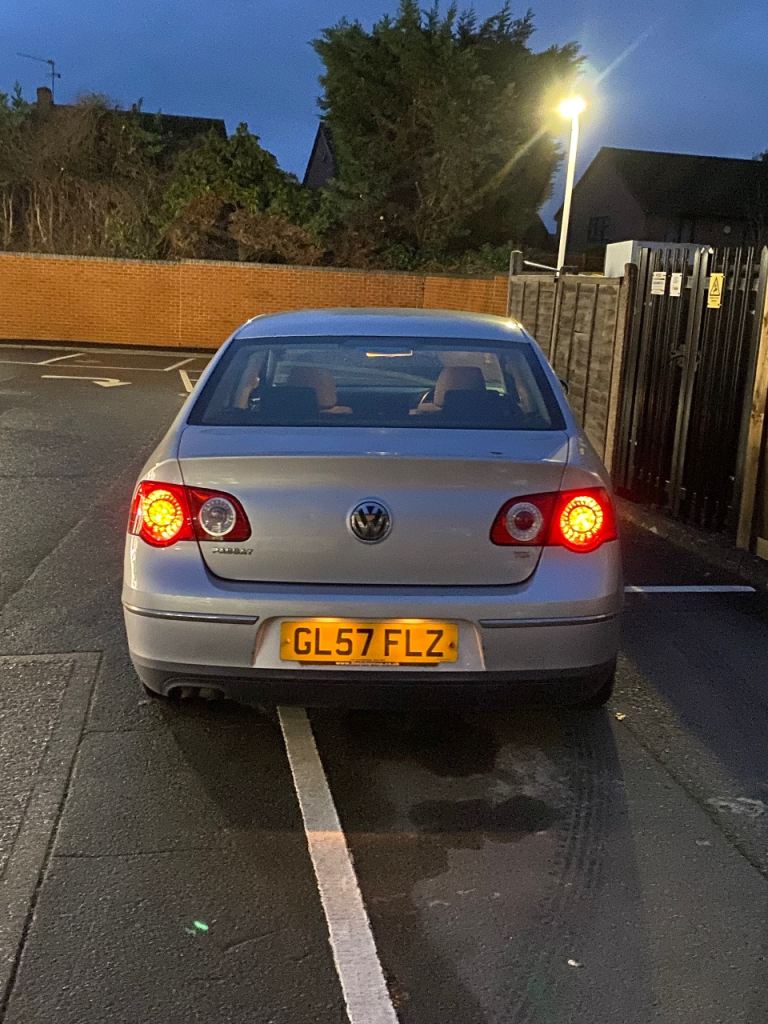 Volkswagen, PASSAT, Saloon, 2007, Manual, 1896 (cc), 4 doors