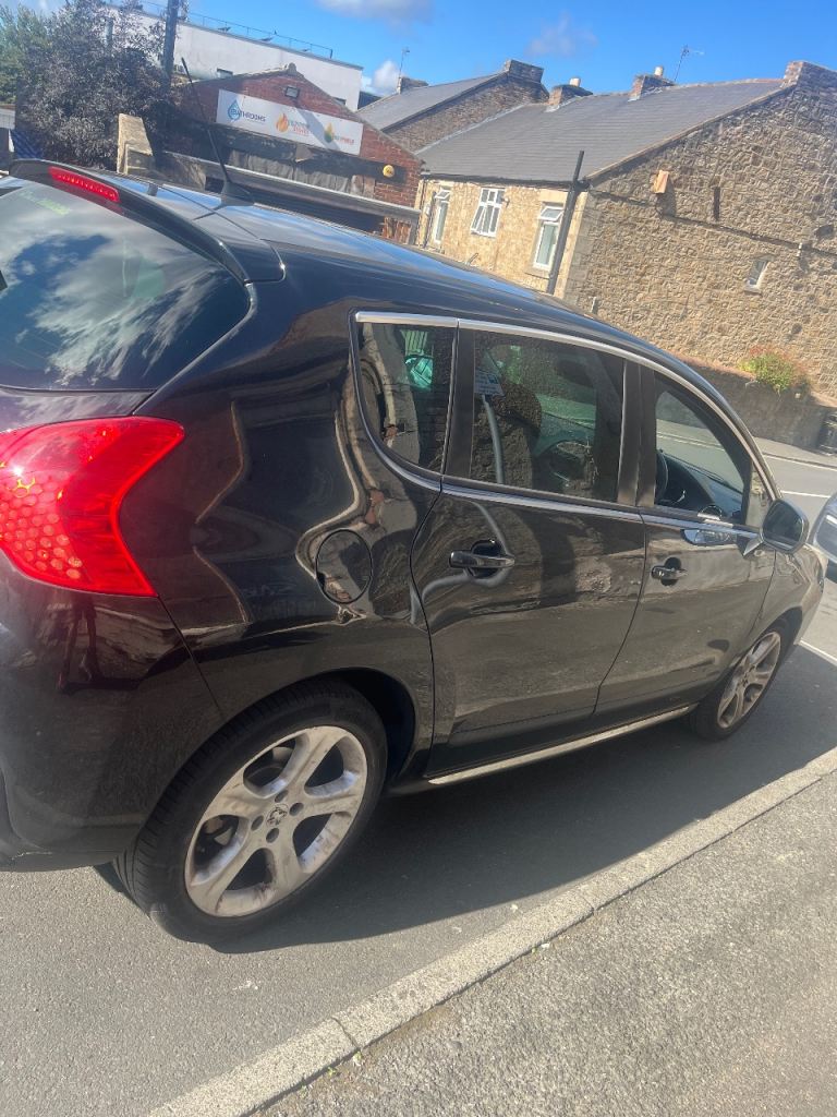 Peugeot, 3008, Hatchback, 2012, Manual, 1560 (cc), 5 doors