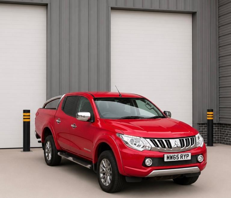 2016 65 MITSUBISHI L200 DOUBLE CAB DI-D 178 BARBARIAN DOUBLE CAB AUTO FSH 1OWNER