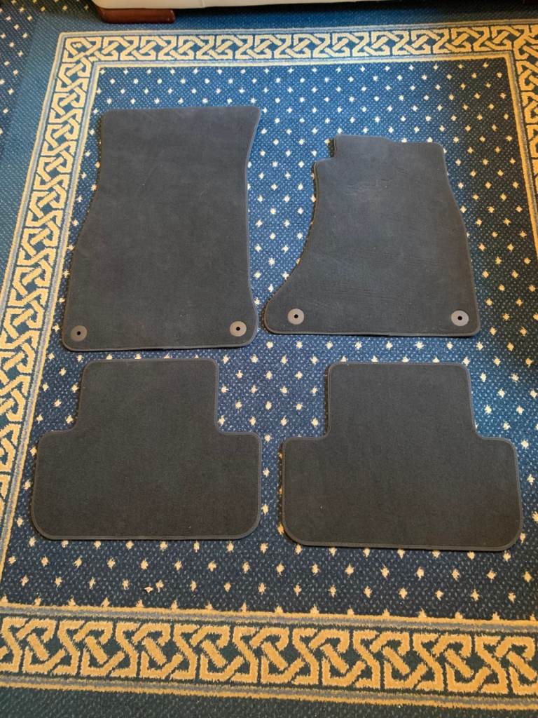 New Genuine Audi A4 B8 Front & Rear Carpet Mats | 8K2863691CQA5 | 8K0864450BQA5