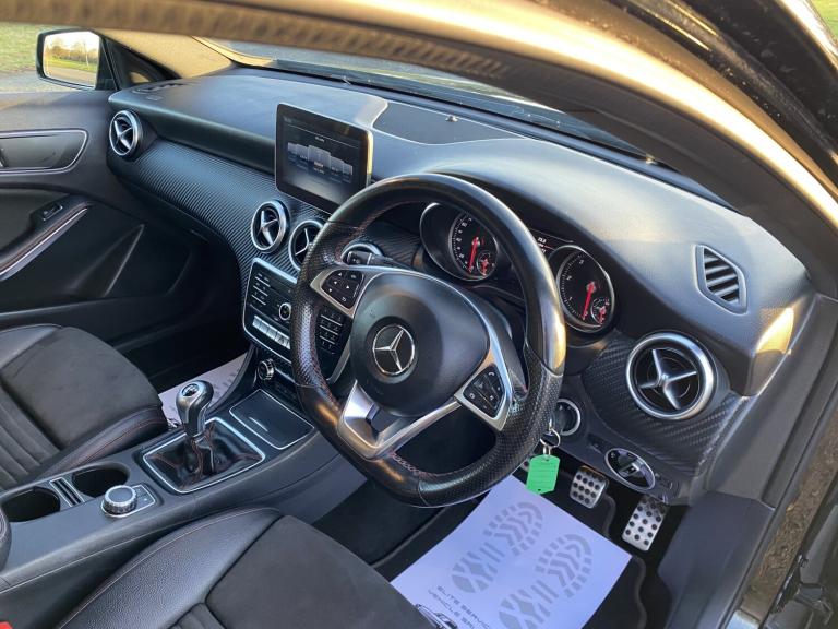 MERCEDES-BENZ A CLASS 1.5 A180d AMG Line 2017