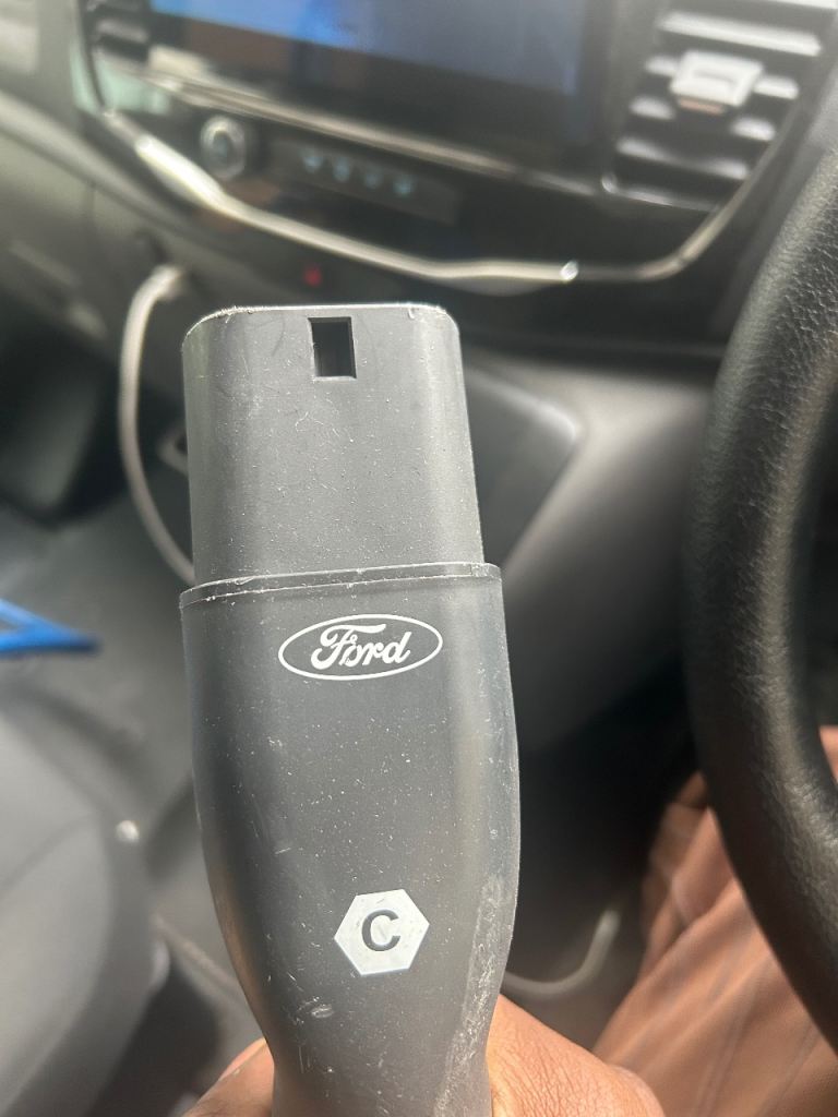 Genuine Ford EV Charging Cable 8 m – Type 2 / 32 A / 3-phase 