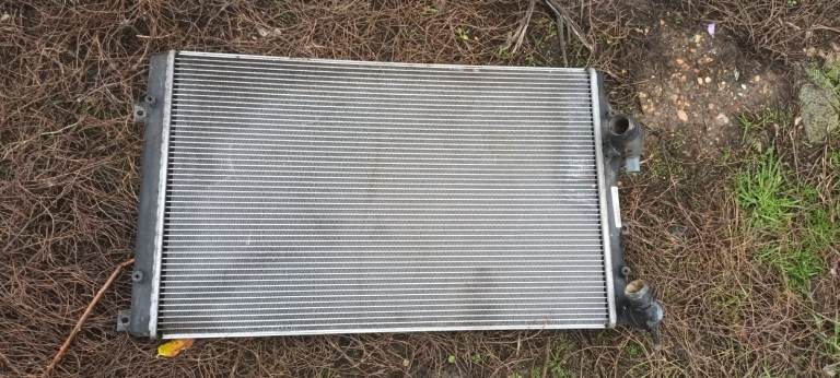 Golf 8 13 radiator 1.4 petrol - £80 only