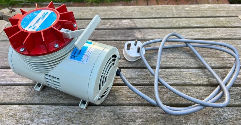 Intermatic Air Compressor - Vintage - For Airbrushing/Modelmakers -WR Brown USA