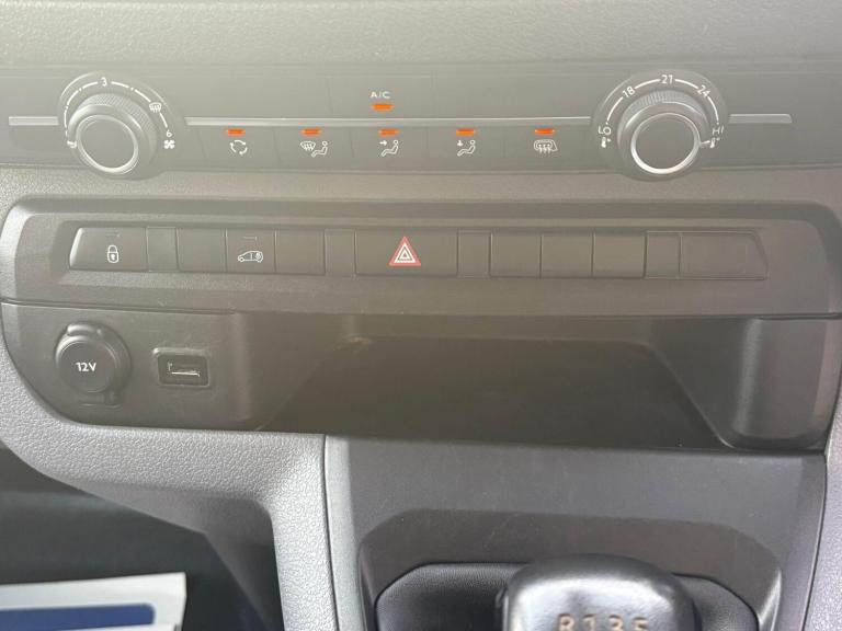 2021 Peugeot Expert 1400 2.0 BlueHDi 120 Professional Van PANEL VAN DIESEL Manual