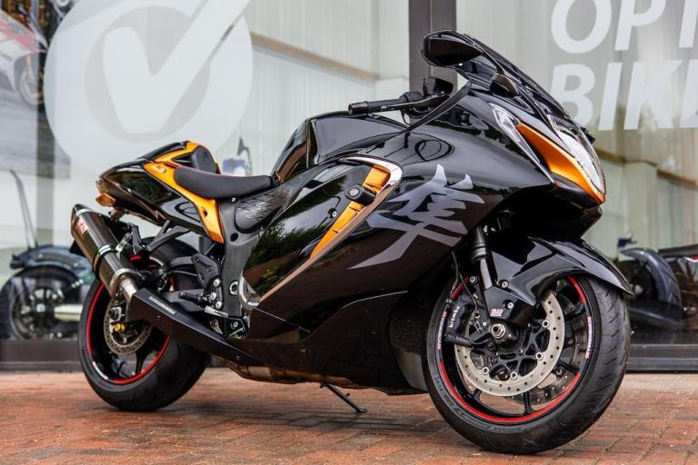 Suzuki GSX1300R Hayabusa YOSHI EXHAUST ! STUNNING