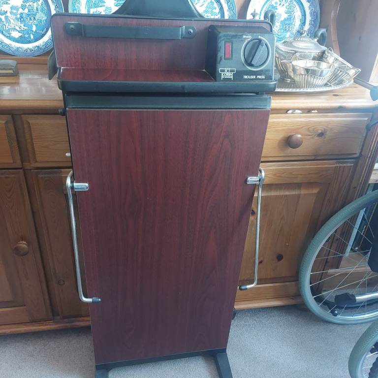 Corby trouser press