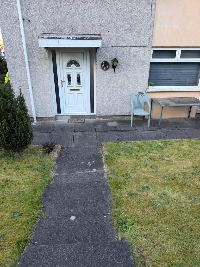 3 bedroom house Glengormley 