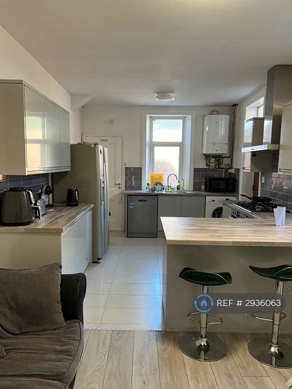 1 bedroom in Wingrove Road, Newcastle Upon Tyne, NE4 (#2936063)