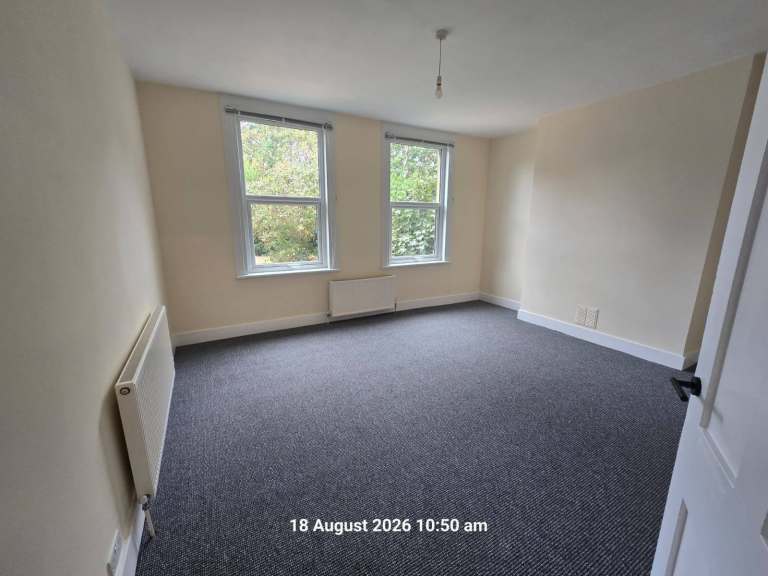 BENEFITS ACCEPTED - 3 Bed Flat Available in Catford Lewisham SE6
