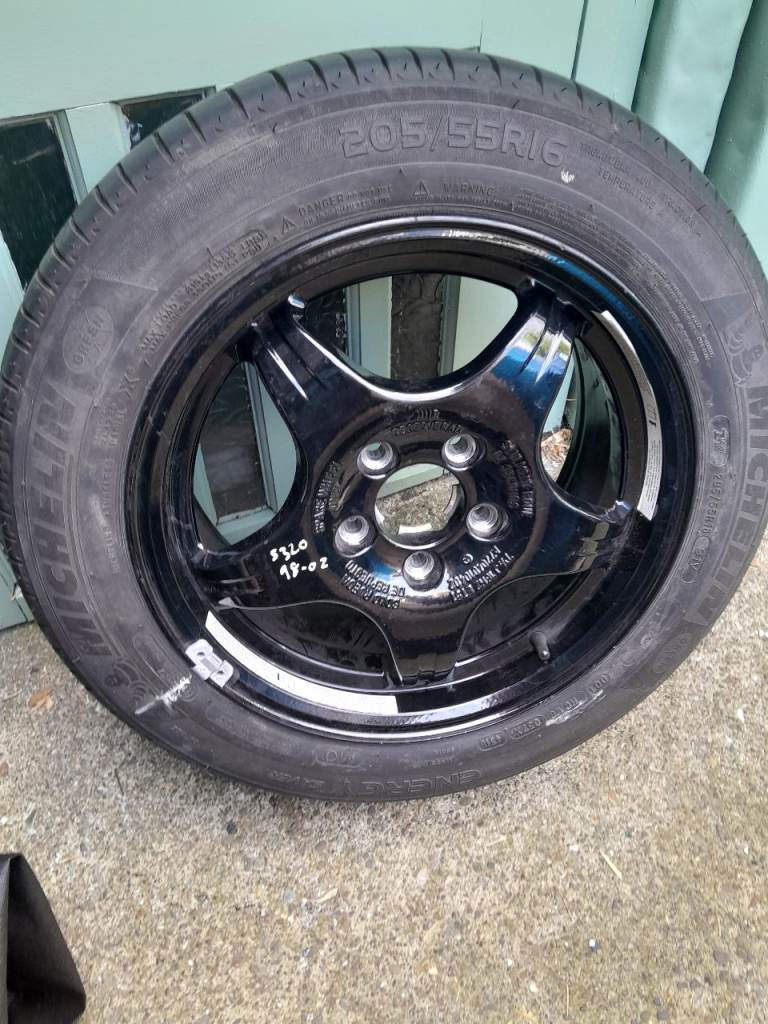 Wheel and tyre