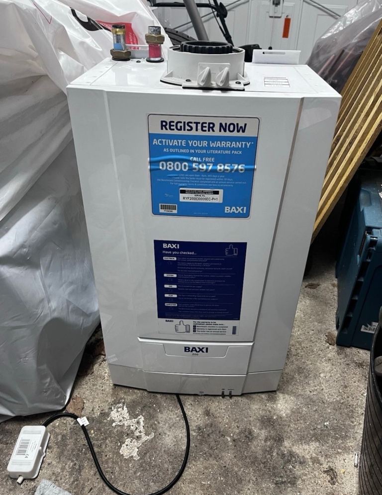 Baxi 200 Heating Only Boiler Unit. Serial No.RYF200830006EC-P+1. Used-Excellent