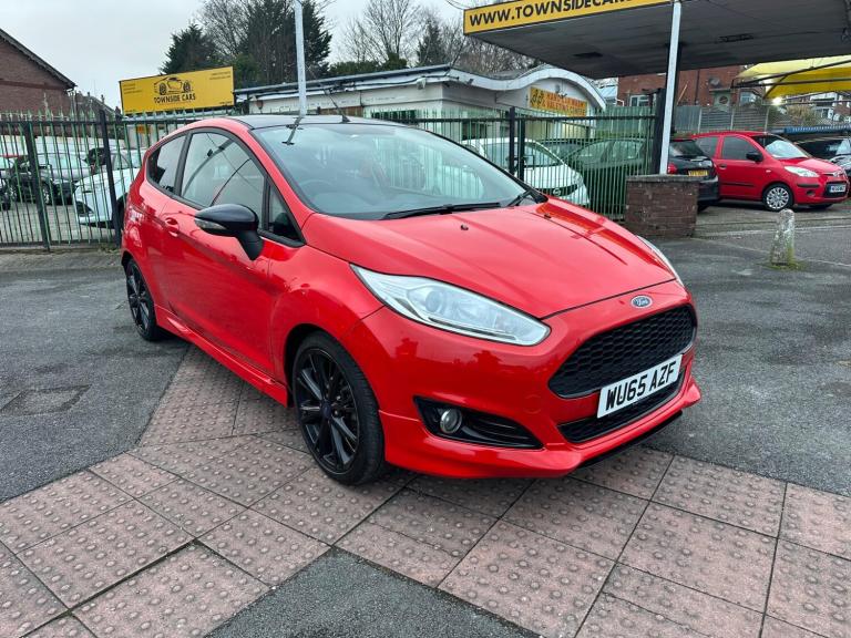 2015 Ford Fiesta 1.0 EcoBoost 140 Zetec S Red 3dr HATCHBACK PETROL Manual