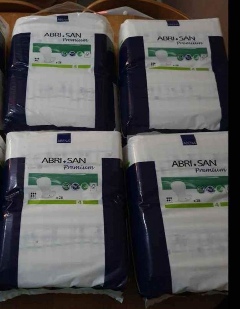 Incontinence Pads Size 4 (!!!4 x Packs!!!)