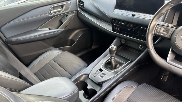 2022 Nissan Qashqai 1.3 DiG-T MH Tekna 5dr Petrol Hatchback Hatchback Petrol Manual