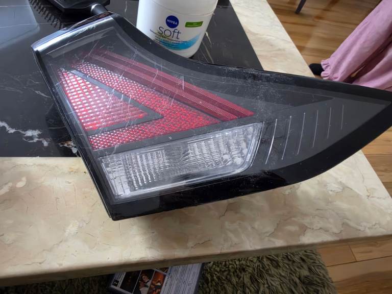 Passenger Side Rear Tail Light - Hyundai Ioniq