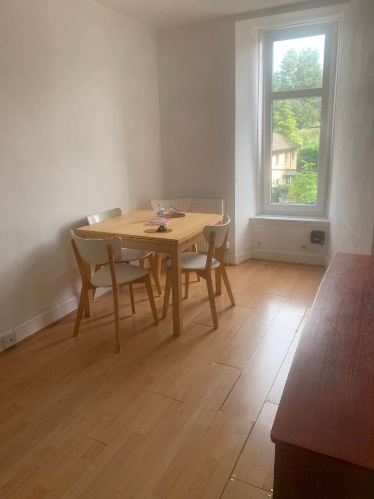 One Double Bedroomed Flat to Rent West End Dundee