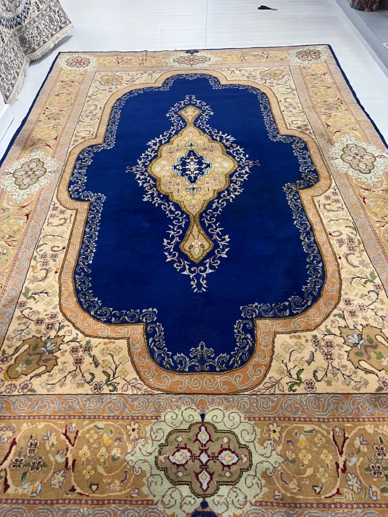Romanian kirman rug 240x370cm