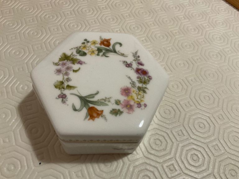 Wedgwood Mirabelle Bone China Trinket Box