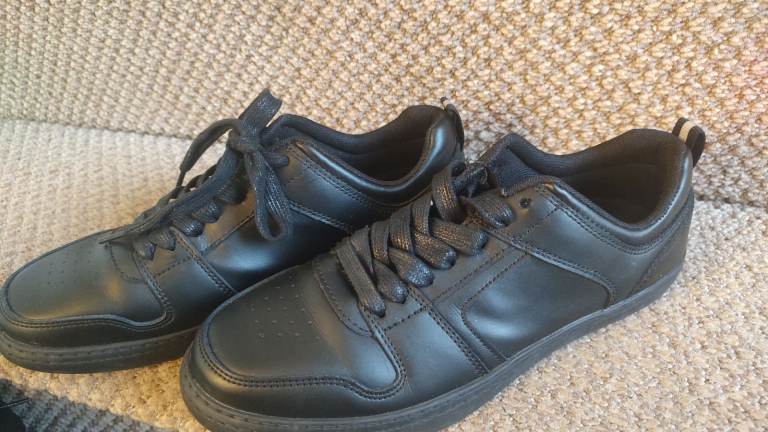 School shoes size 8