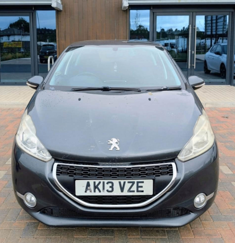 Peugeot, 208, Hatchback, 2013, Manual, 1398 (cc), 5 doors