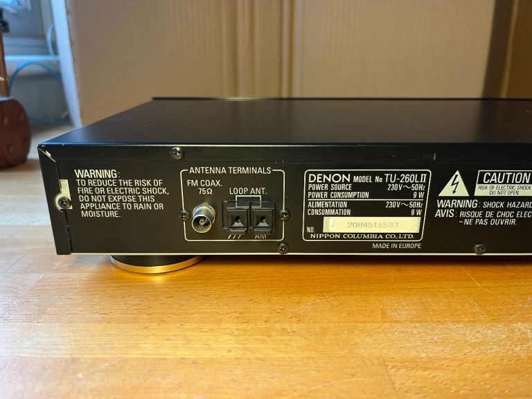 DENON TU-260L mk2 Stereo FM MW LW Radio