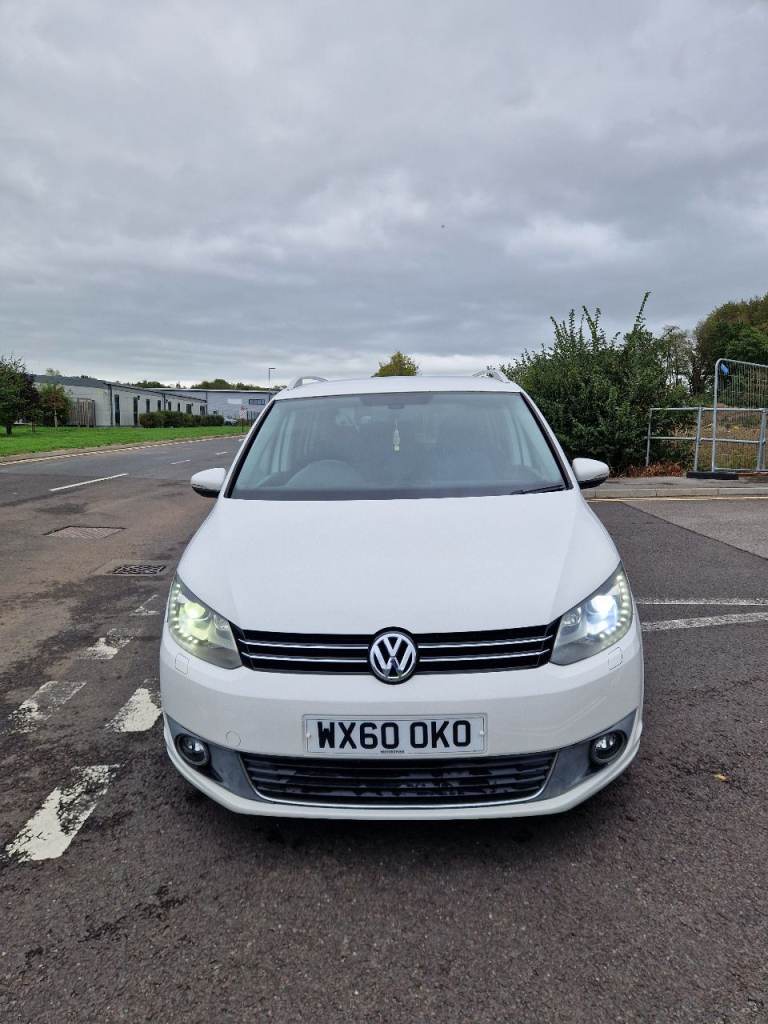 VW TOURAN 2011 Automatic 